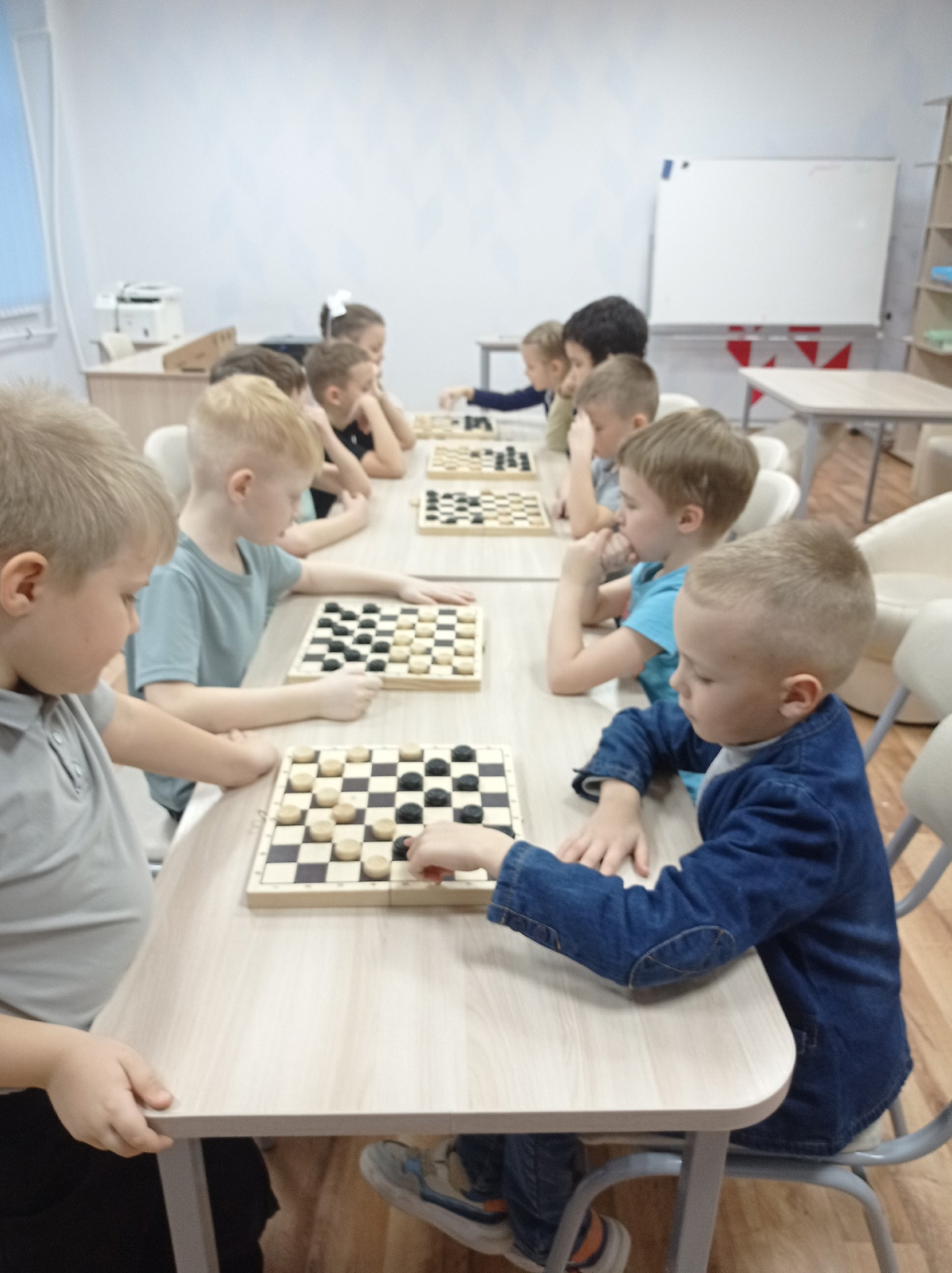 Турнир по шашкам.